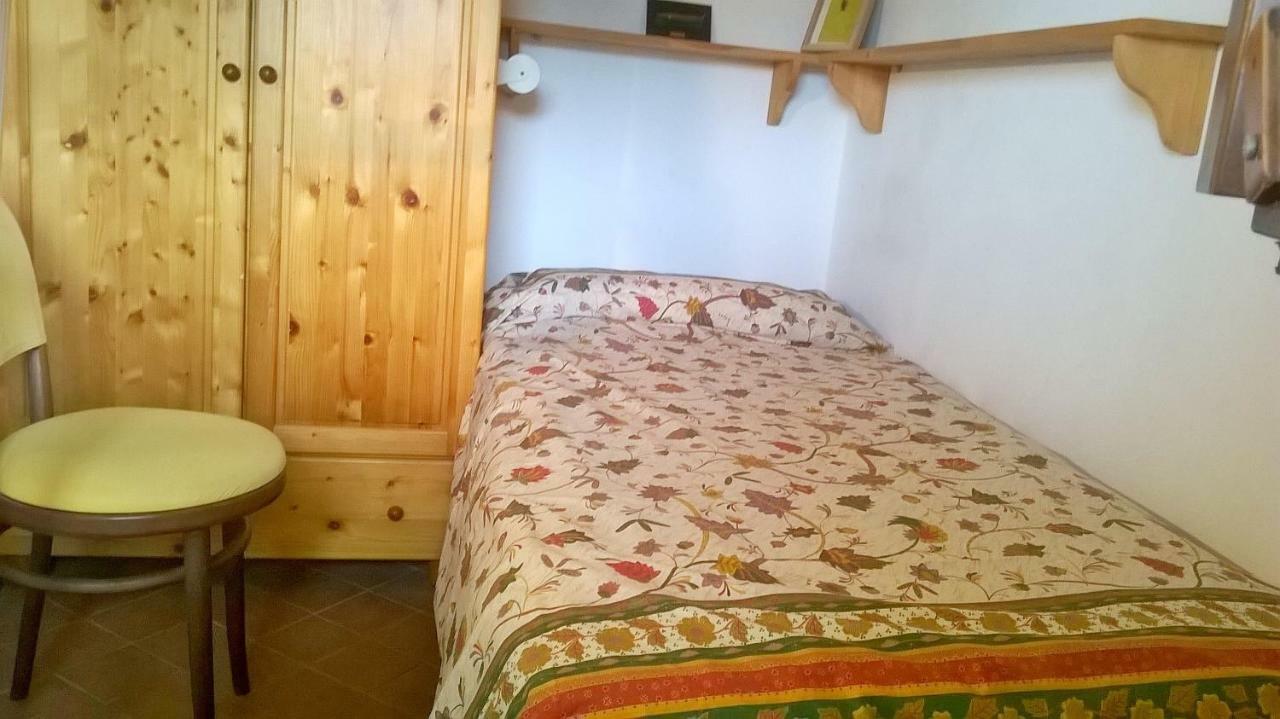 Maru Apartment Леванто Екстериор снимка
